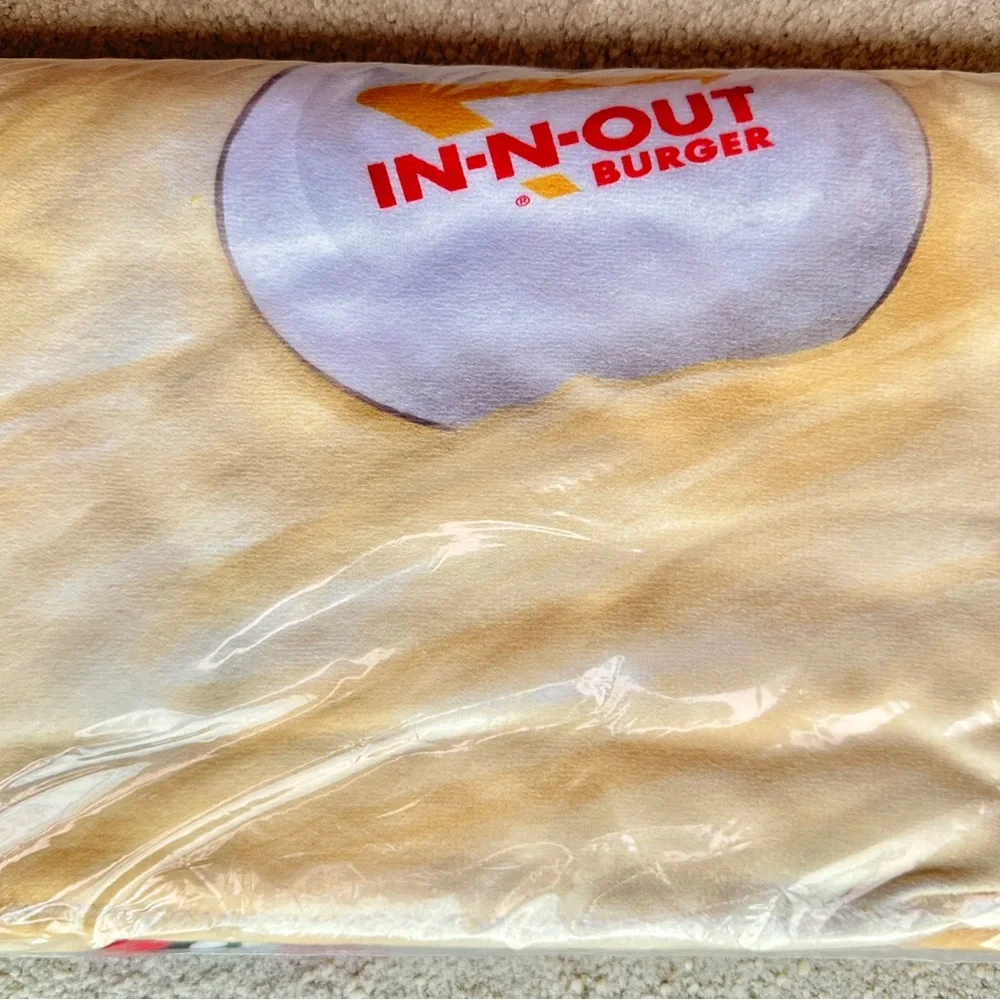 NEW IN-N-OUT Burger French Fry Beach Towel Fries
